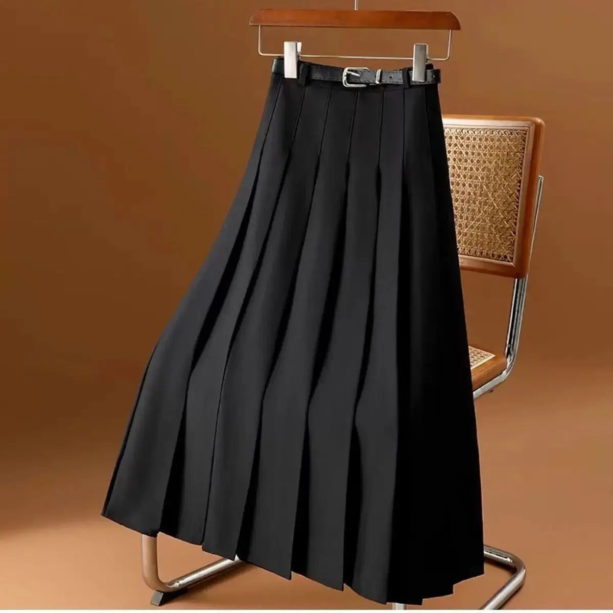 Women's Elegant Pleated Midi Skirt