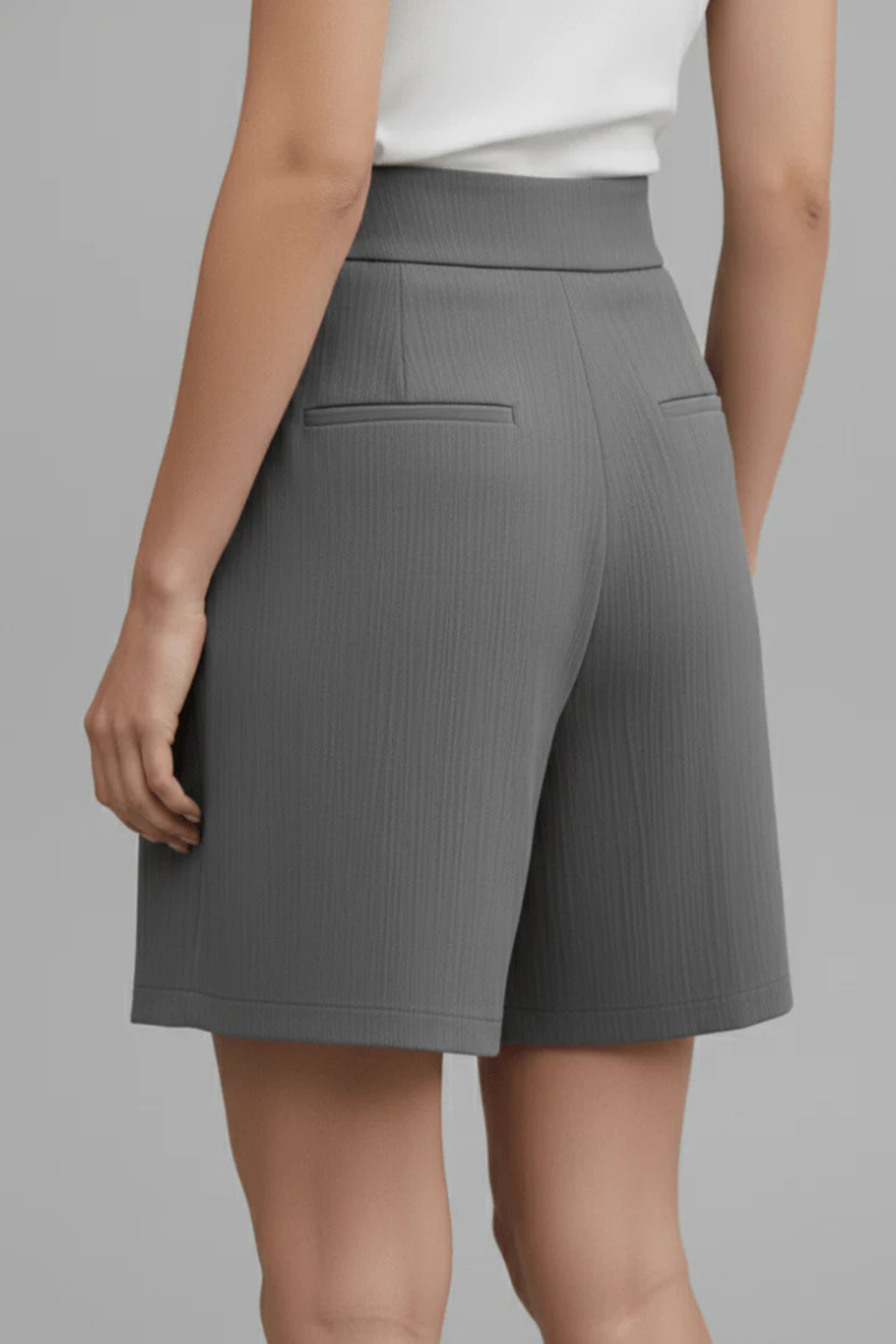 Women's Pleated High-Waist Shorts