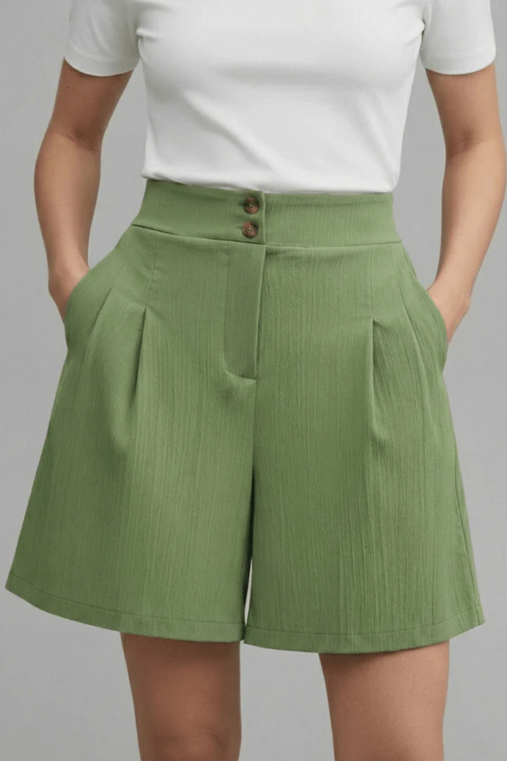 Women's Pleated High-Waist Shorts