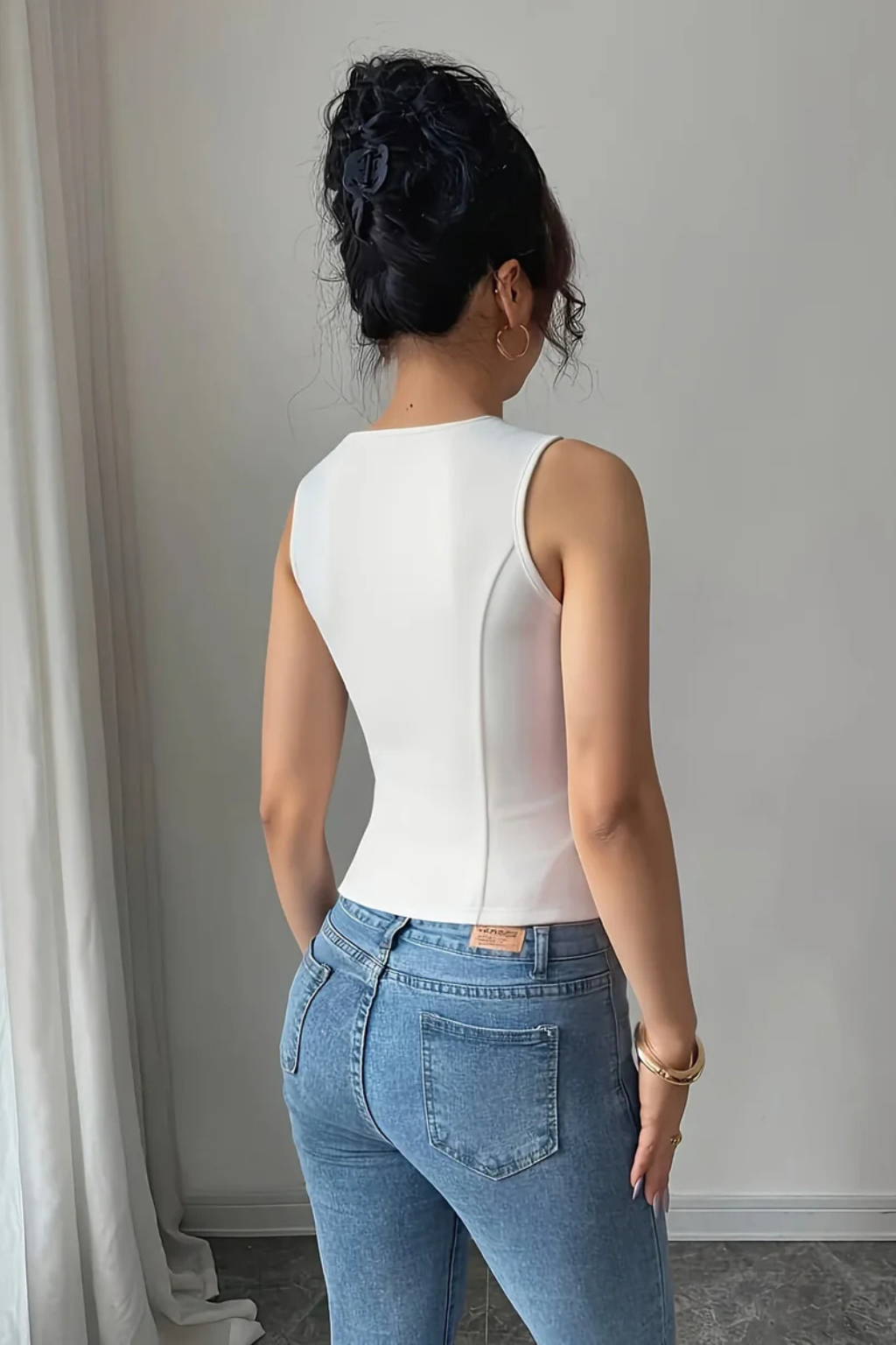 Women's Tailored V-Neck Top