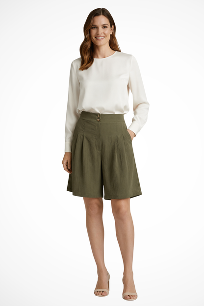 Women's Pleated Tailored Bermuda Shorts