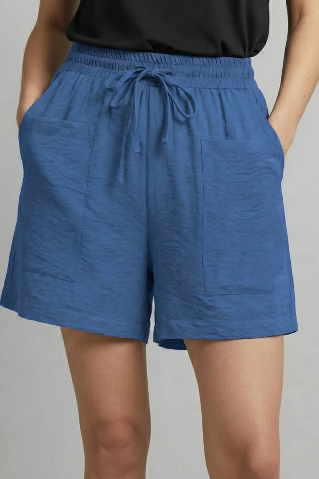 Women's Textured Drawstring Casual Shorts
