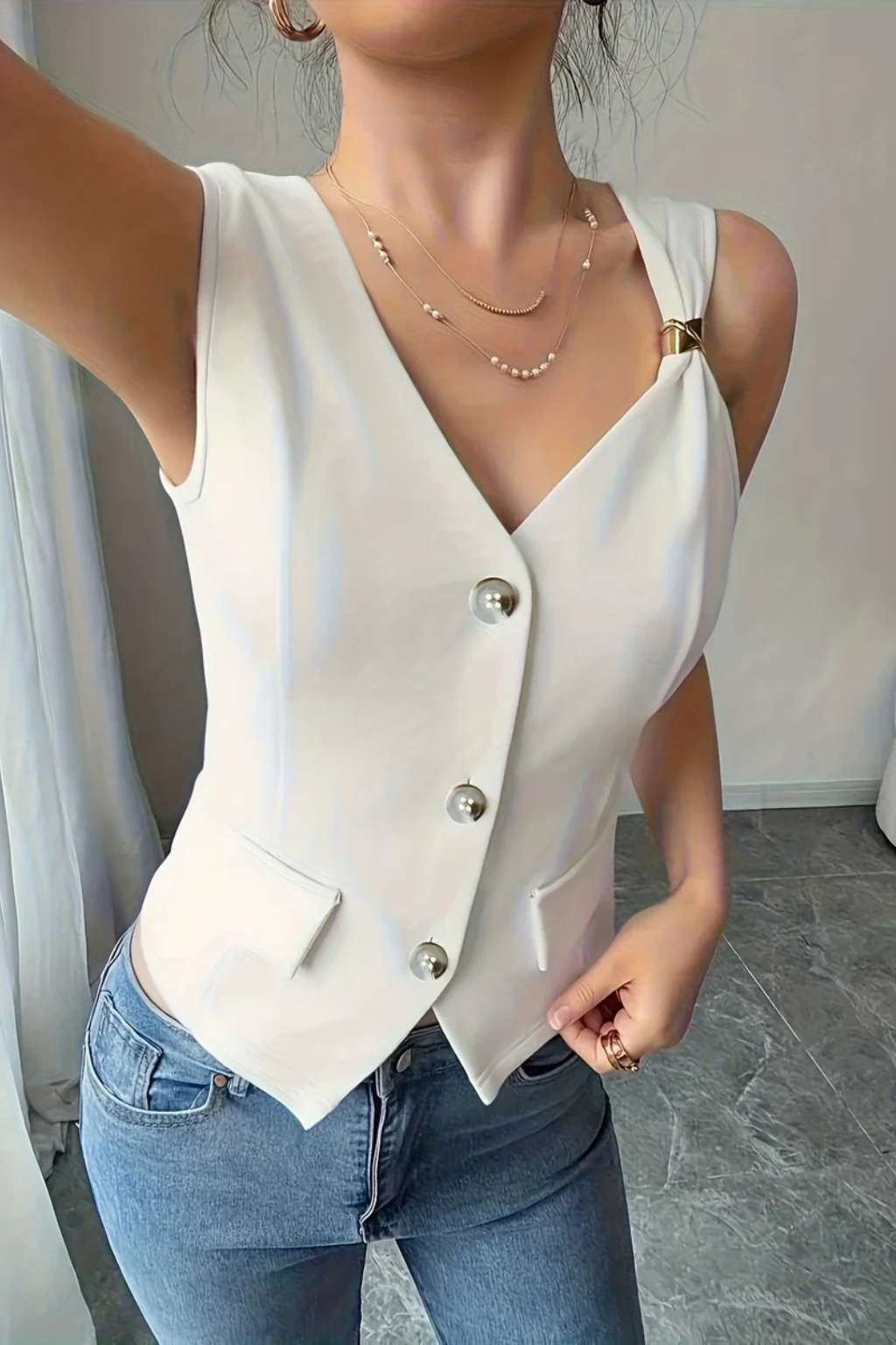 Women's Tailored V-Neck Top