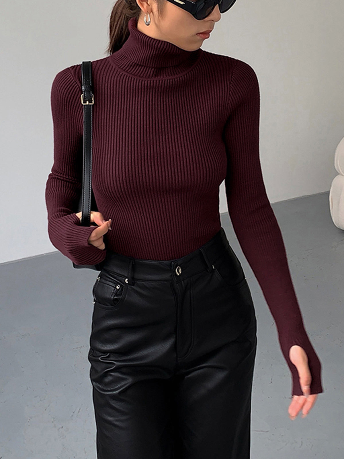 Women’s Minimalist Slim Turtleneck Top