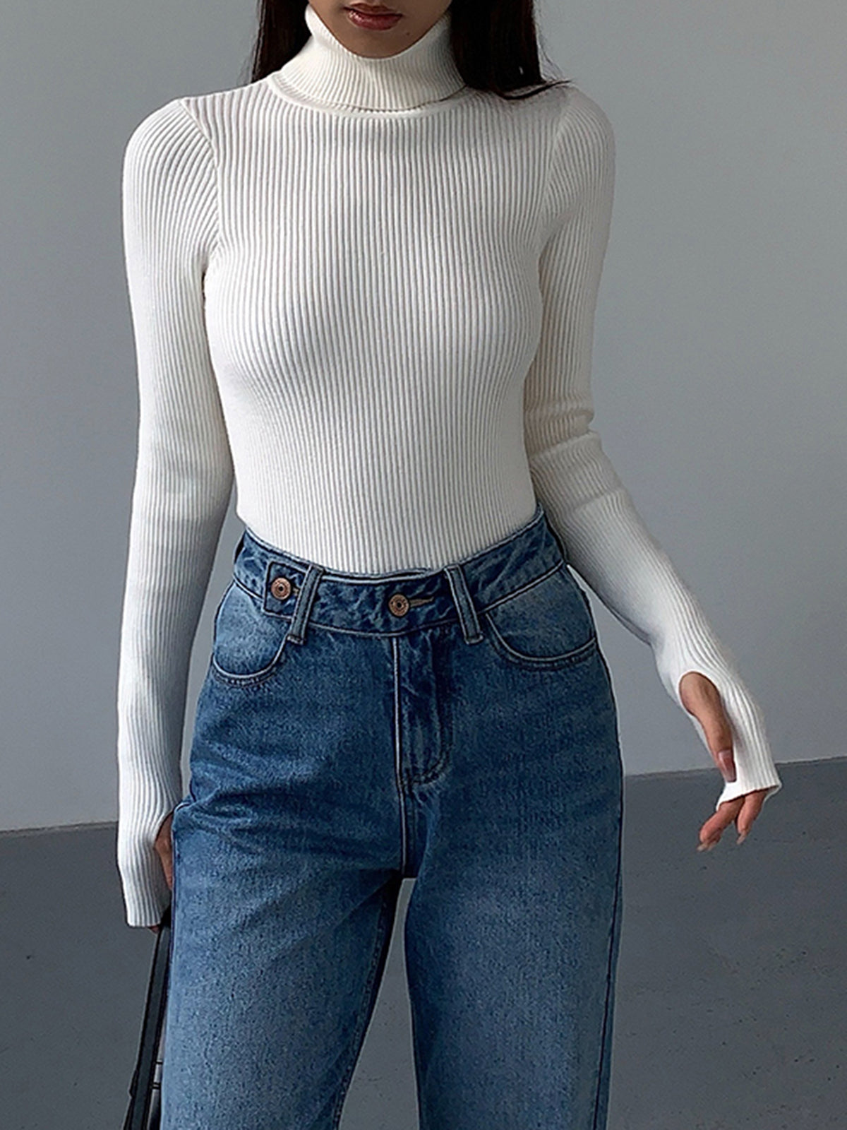 Women’s Minimalist Slim Turtleneck Top