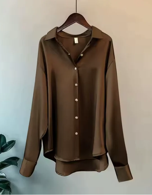 Women’s Classic Button Down Blouse