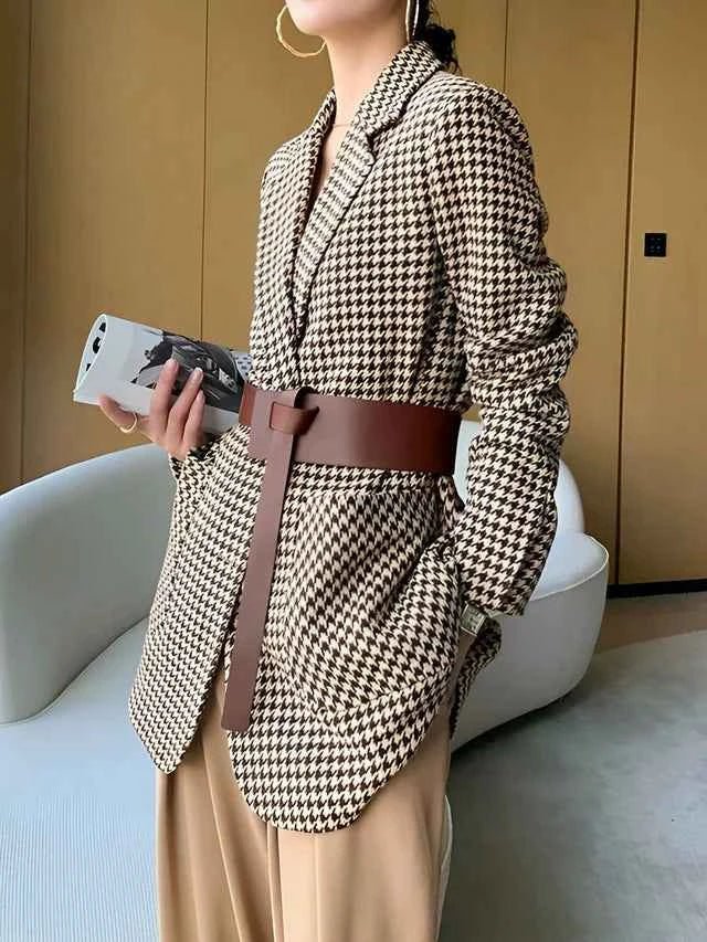 Women's Belted Classic Tailored Blazer