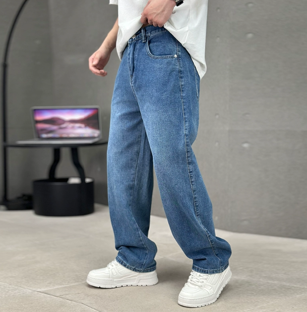 Women's Loose Fit Spring Jeans