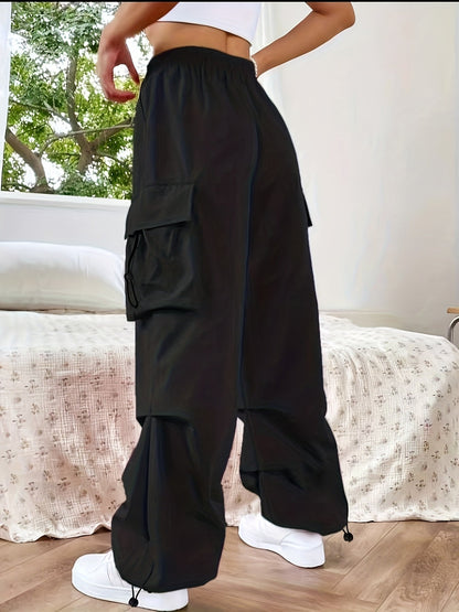 Women’s Wide Leg Cargo Pants